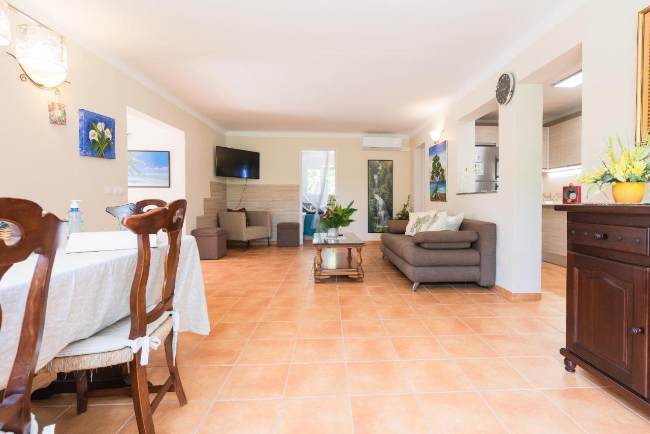 Villa Dolce Vita بويترو كولوم المظهر الخارجي الصورة
